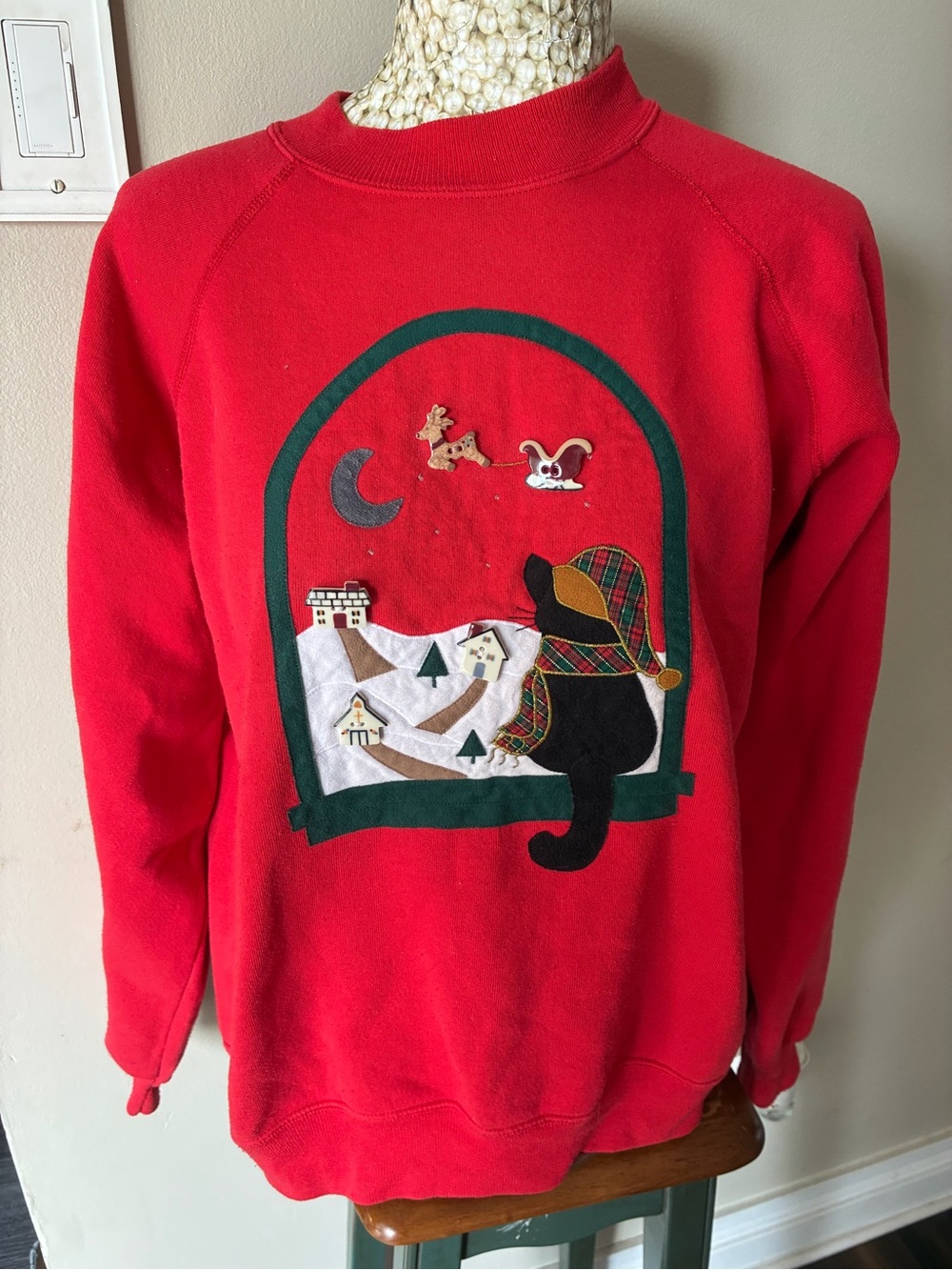 Vintage 90s Red Holiday Cat Applique Crewneck Sweater